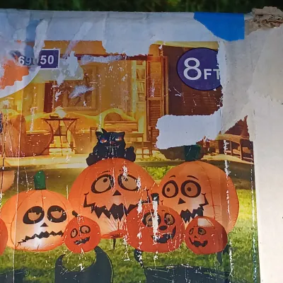 LOT 112: Inflatable 8ft Pumpkin Patch, 5ft Zombie and Clown