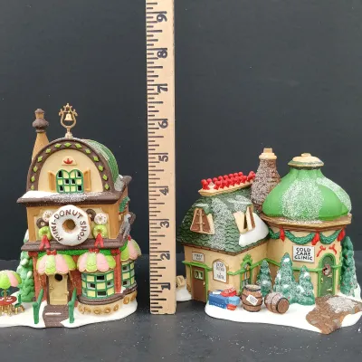 LOT 167: Department 56 North Pole Series Mini-Donut Shop and Cold Care Clinic
