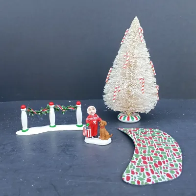 LOT 129: Department 56 North Pole Series Santa's Visiting Center Gift Set with Village Icicle Trees