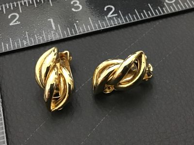 Vintage Gold-Tone Interlocking Ribbon Clip-On Earrings