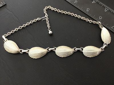 Vintage Silver-Tone Textured Shell Link Choker Necklace