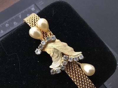 Vintage Gold-Tone Mesh Slide Bracelet with Faux Pearls & Rhinestones