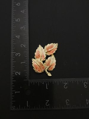 Vintage Gold Tone & Enamel Autumn Leaf Brooch Pin