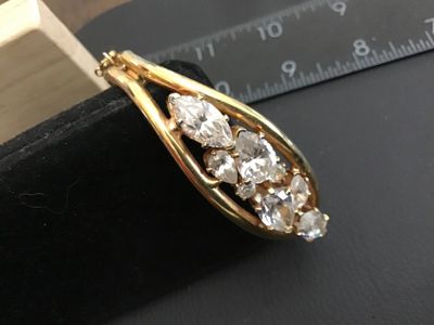 Vintage Gold Tone Art DecoClear Rhinestone Hinged Bangle Bracelet