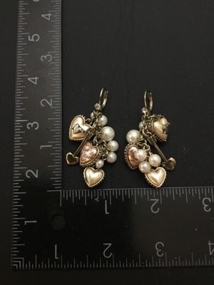 Vintage Style Faux Pearl & Heart Dangle Charm Earrings