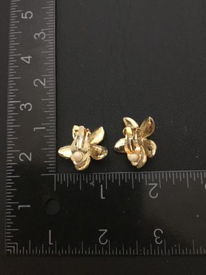 Vintage Yellow Enamel Flower Clip-On Earrings with Rhinestone Centers