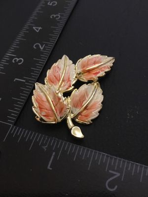 Vintage Gold Tone & Enamel Autumn Leaf Brooch Pin