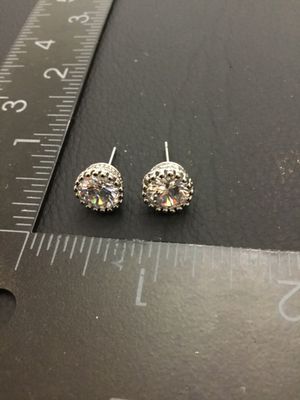 Silver-Tone Crown Setting Clear Rhinestone Stud Earrings