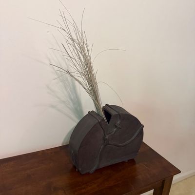 Modernist Ceramic Ikebana Style Vase (DR-BM)