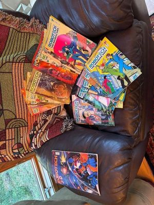 Sale Photo Thumbnail #36: Collection of vintage Robotech comic books, including Robotech 3-D and issues from The Macross Saga published by Comico in the late 1980s.