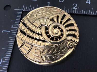 Vintage Gold-Tone Art Deco Style Swirl and Leaf Brooch