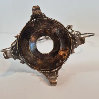 LOT 49: Victorian Bride's Bowl with Uranium Glass Crimped Bowl in Homan Silverplate Base