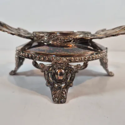 LOT 49: Victorian Bride's Bowl with Uranium Glass Crimped Bowl in Homan Silverplate Base