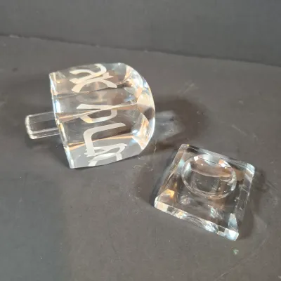 LOT 121: Art Glass Menorah by Stephen Schlanser, Fused-Art Glass Seder Plates & Etched Glass Dreidel