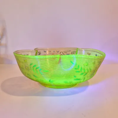 LOT 43: Antique Hand Painted Threaded Uranium Glass Bowl-Bridal Basket Meriden B Silverplate Floral Stand