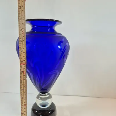 LOT 109: Steven Correia Artist Proof Acid-Etched Floral Art Glass Vase-13" Signed