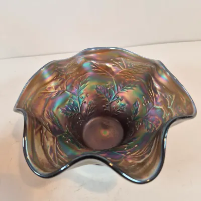 LOT 111: Collection of Carnival Glass from Fenton & Imperial Glass