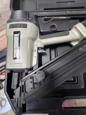 Surebonder Model 9773 33-Degree Clipped Head Framing Nailer with Case