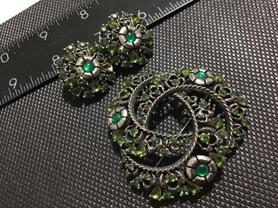 Vintage Florenza Green Rhinestone Brooch & Clip-On Earrings Set