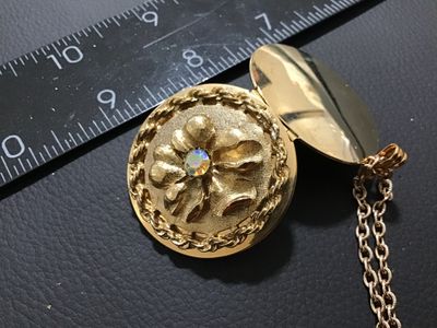 Vintage Gold-Tone Floral Locket Necklace with Aurora Borealis Rhinestone