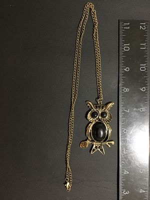 Style Gold Tone Owl Pendant Necklace with Black Cabochons