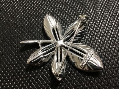 Vintage Sarah Coventry Silver-Tone Leaf Brooch