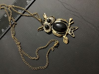 Style Gold Tone Owl Pendant Necklace with Black Cabochons