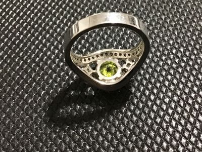 Silver Peridot-Colored Stone Ring, Size 6.5