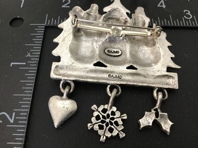 AJMC Vintage Snowman Friends Christmas Brooch Pin
