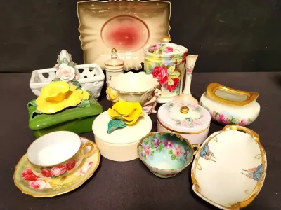 ANTIQUE AND VINTAGE DISHES AND DECOR - LIMOGES 