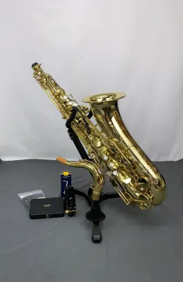 Henri Selmer Paris Super Action 80 Series II Bb tenor saxophone, made in France, serial no. 609008, dating to the 2001-2002 production...