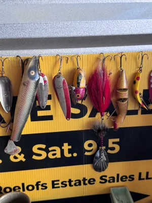 Vintage Fishing Lures Collection - Heddon, Pflueger & Others