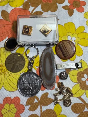 Vintage Collectibles Lot: Napoleon Paris Keychain, US Pin, Agate & Ephemera