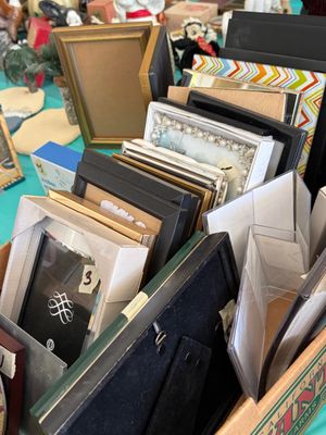 Sale Photo Thumbnail #87: Assorted collection of tabletop picture frames 