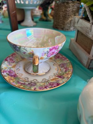 Sale Photo Thumbnail #7: Vintage footed teacup .