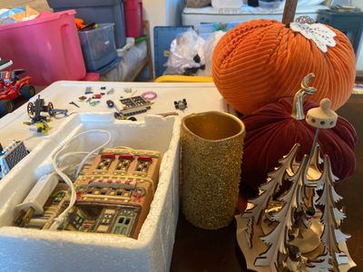 Sale Photo Thumbnail #165