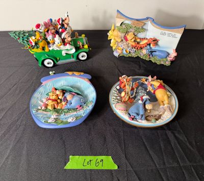 Bradford Exchange Disney Christmas Car Figurine