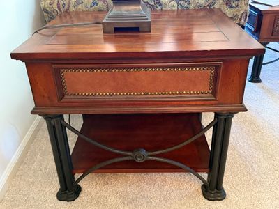 Pair of Lane Furniture End Tables
