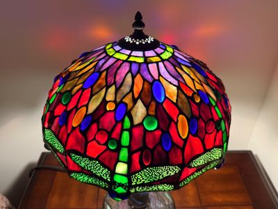 Tiffany-Style Dragonfly Stained Glass Table Lamp