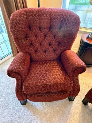 Pair of Genuine La-Z-Boy Tufted Recliners