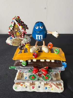 Danbury Mint M&M's Christmas Ferris Wheel Figurine