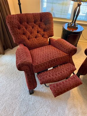 Pair of Genuine La-Z-Boy Tufted Recliners