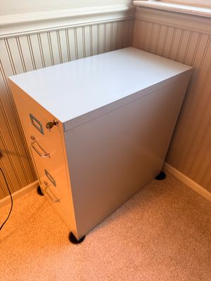 Hon 2-Drawer Metal Filing Cabinet with Key