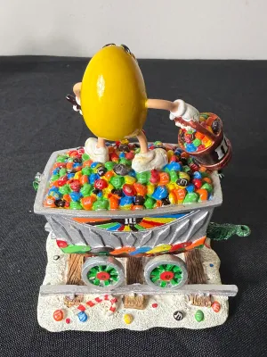 Danbury Mint M&M's Christmas Ferris Wheel Figurine