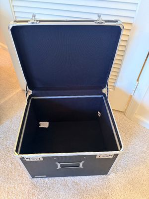 Vaultz Locking Storage Chest