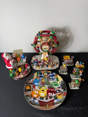 Danbury Mint M&M's Christmas Ferris Wheel Figurine