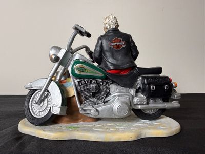Harley-Davidson Collectibles Lot with Die-Cast Motorcycle & Steins