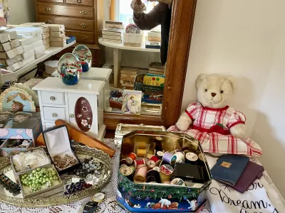 Sale Photo Thumbnail #143