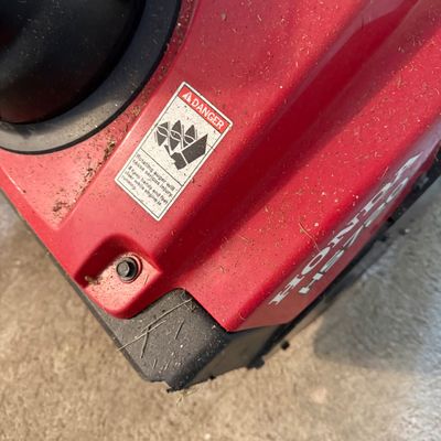 Honda HS720AA Single-Stage Gas Snow Blower