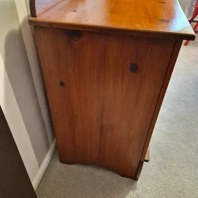 LOT 15X: Antique Solid Wood Chest of Drawers